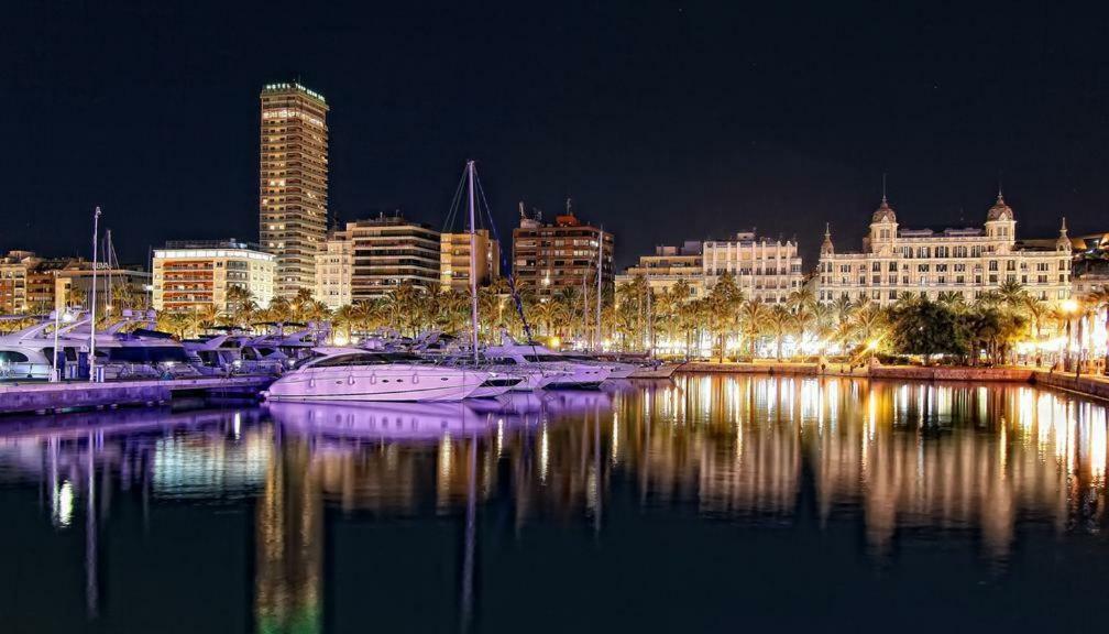 Casco Historico Apartment Alicante Ngoại thất bức ảnh